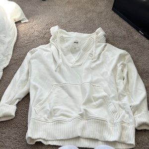 White aerie sweatshirt
